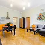 Papaya Apartments