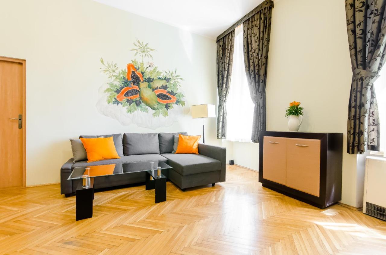 Papaya Apartament *